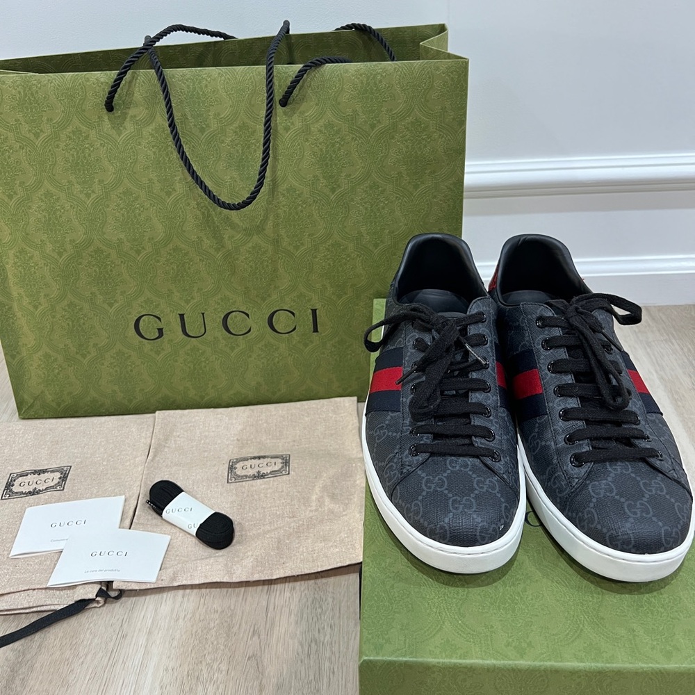 Gucci Ace GG Supreme Sneakers